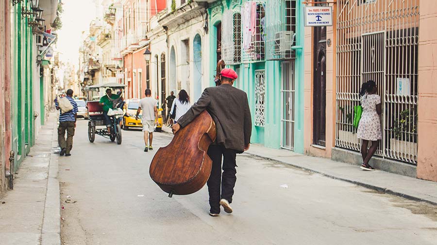 Guaracha - Kubanischer Musiker in Havanna