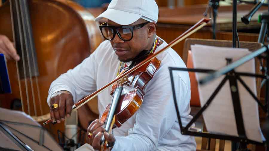 Nelson Palacios - Violine bei "The Cuban Orquesta"